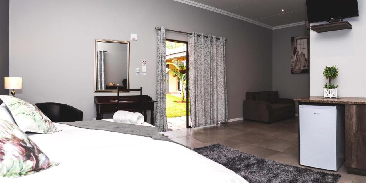 Bed and Breakfast Be My Guest Upington Exterior foto