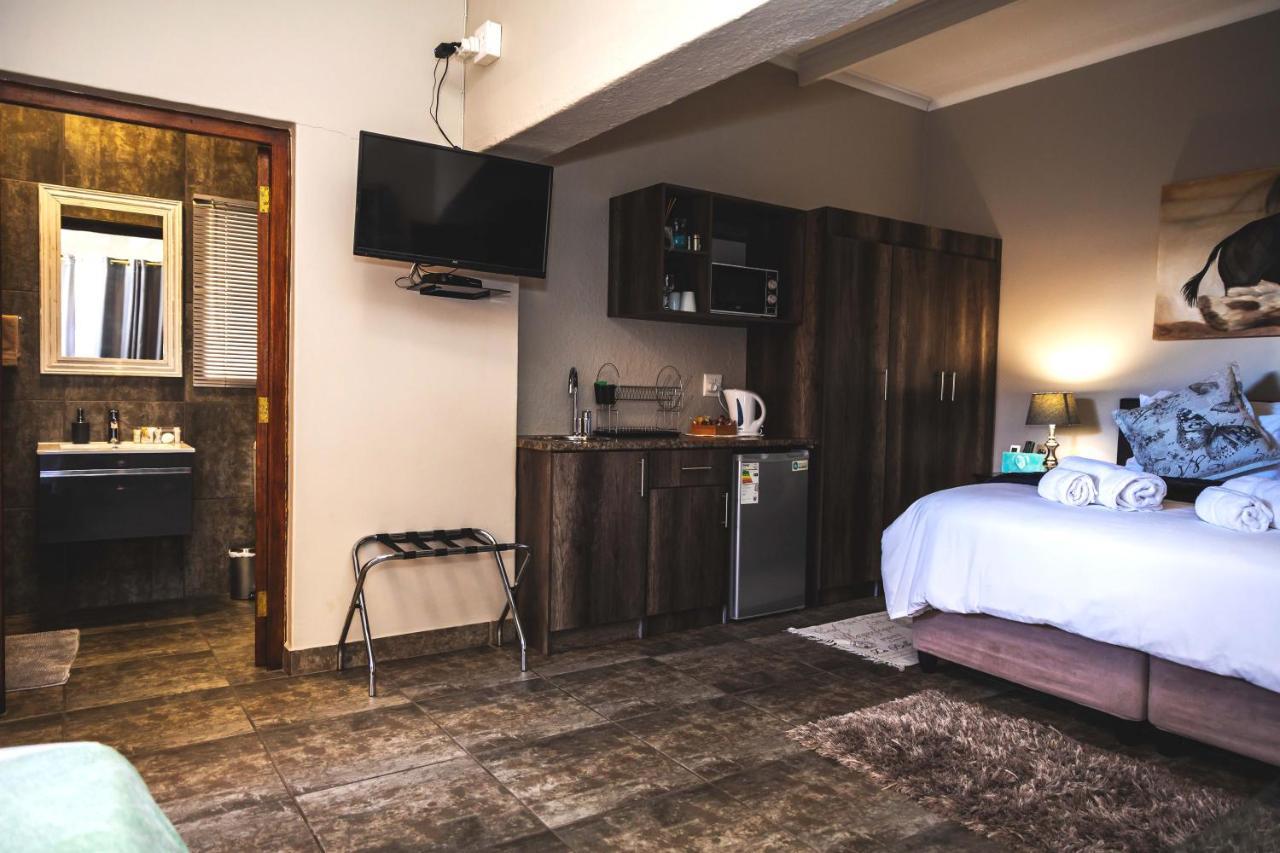 Bed and Breakfast Be My Guest Upington Exterior foto