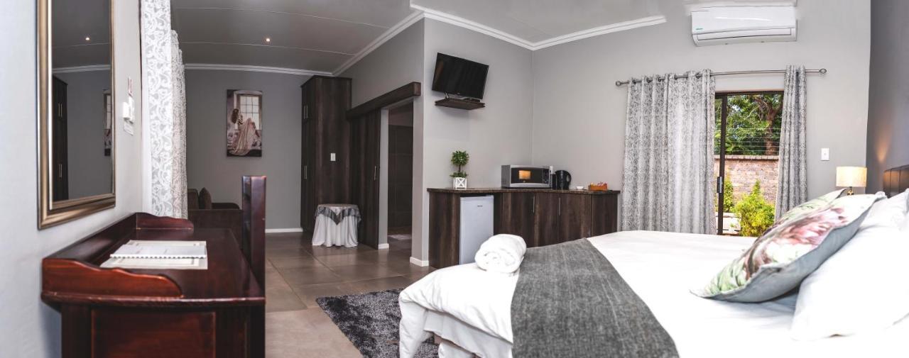 Bed and Breakfast Be My Guest Upington Exterior foto